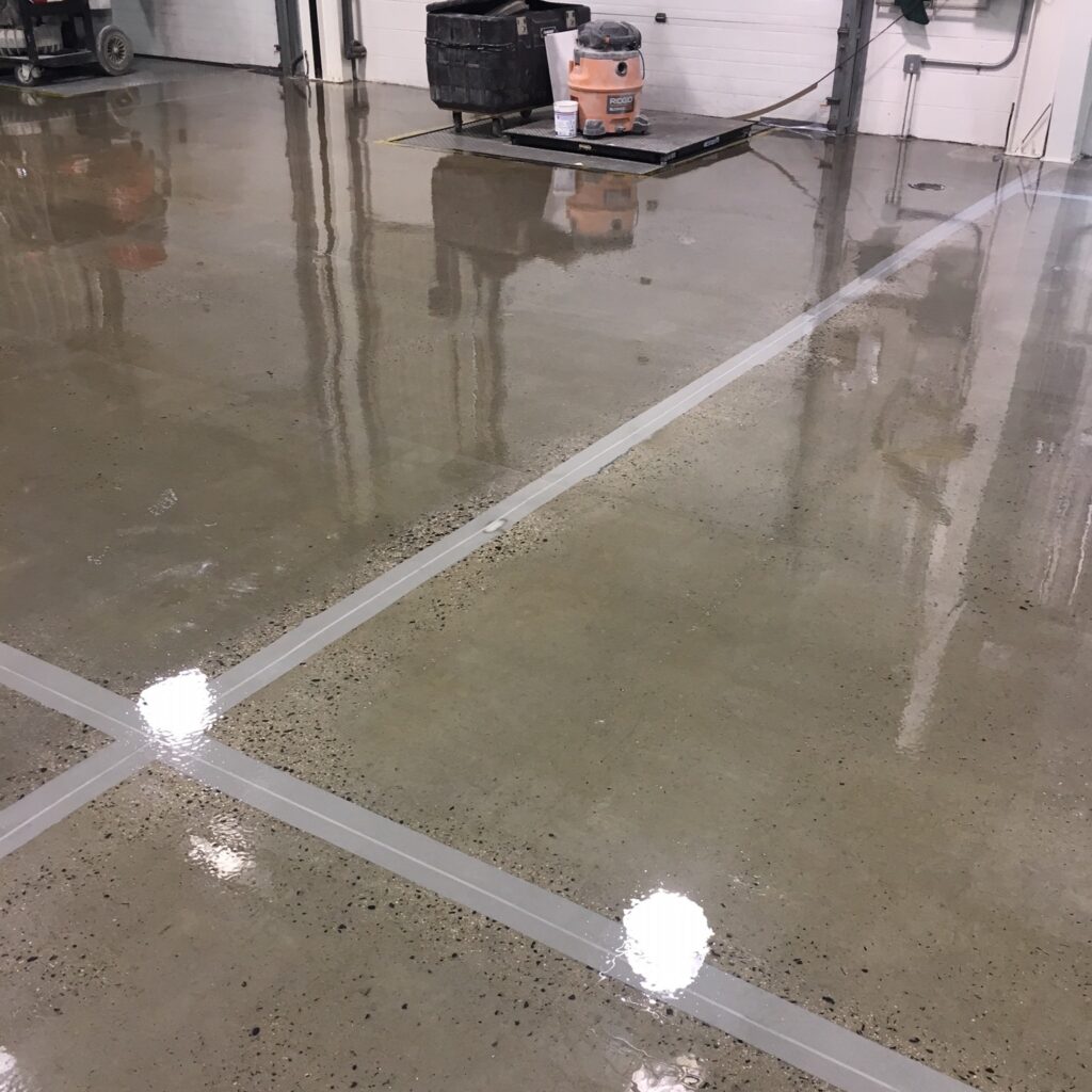 Epoxy MAC100 – Slow Cure Moisture Remediation Epoxy Primer - Smith Paints